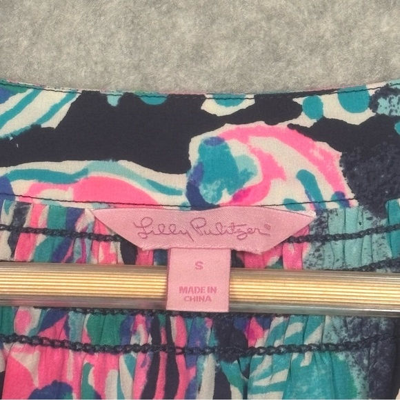 Lilly Pulitzer Elsa Abstract Floral Print Silk Blouse-Pink/Blue-Women Small - Picture 4 of 6